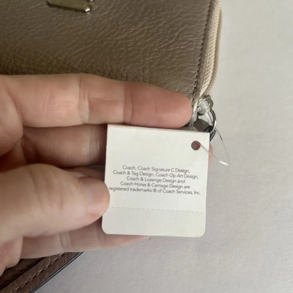 Coach Madison Champagne 61970 Wristlet Purse Purple Interior NWT